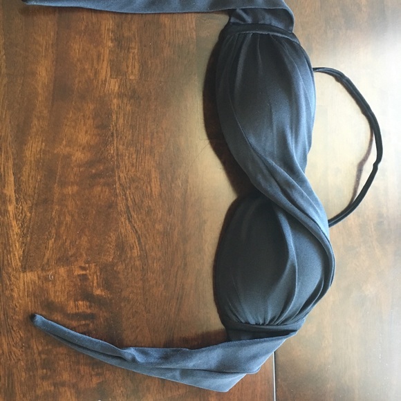 Bikini top - Picture 1 of 2